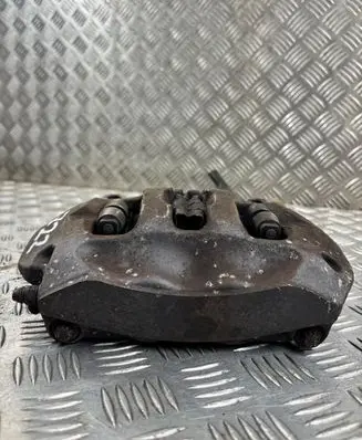 Volkswagen Touareg II Rear brake caliper 7P0615424