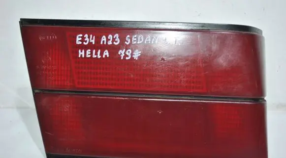 BMW 5 E34 Tailgate rear/tail lights