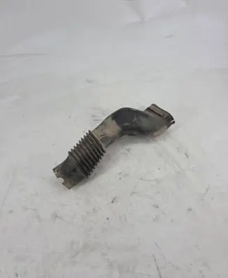Mitsubishi Pajero Air intake duct part 
