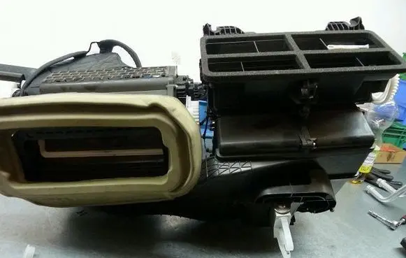 Heater blower radiator