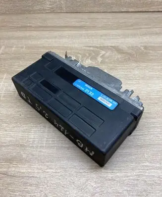 Mercedes-Benz E W124 ABS control unit/module 0055452132 0265101018