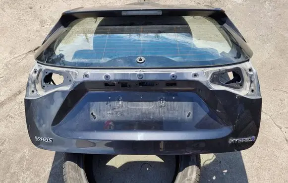 Toyota Yaris Cross Tailgate/trunk/boot lid 