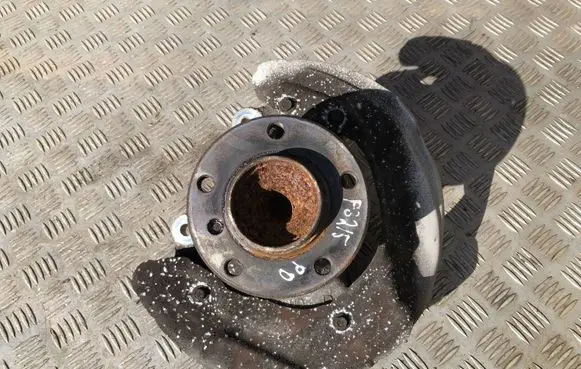 BMW 4 F32 F33 Front wheel hub