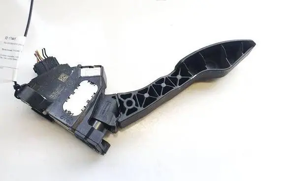 Toyota Auris 150 Accelerator throttle pedal 7811002020