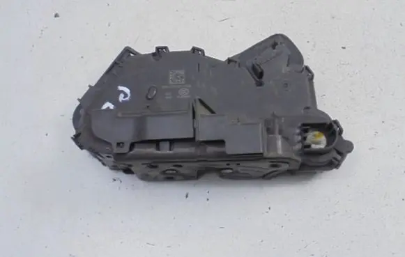Skoda Fabia Mk3 (NJ) Front door lock 5TB837015A