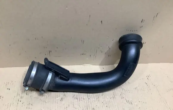 Volvo V70 Intercooler hose/pipe 30741667