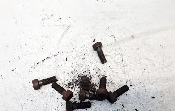 Subaru Legacy Nuts/bolts 