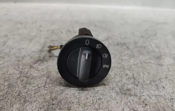 BMW 5 E39 Light switch 8363684