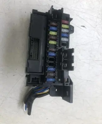 Mazda CX-5 II Fuse module 675U0 SKE13401 K12366737