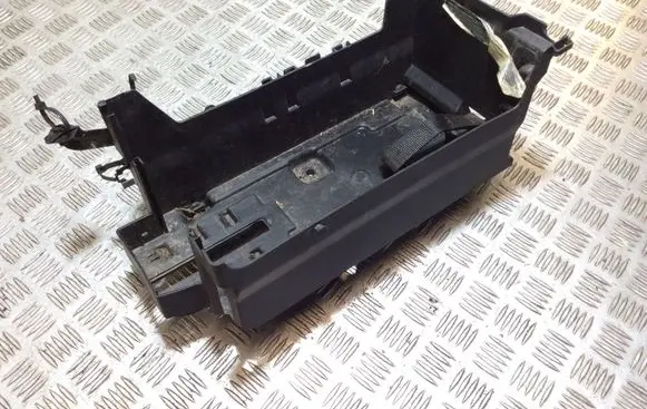 Opel Insignia A Battery tray 13255614