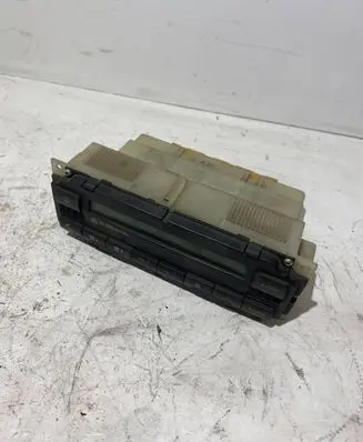 Volkswagen PASSAT B5 Climate control unit