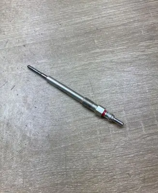 Opel Corsa C Glow plug 55564219