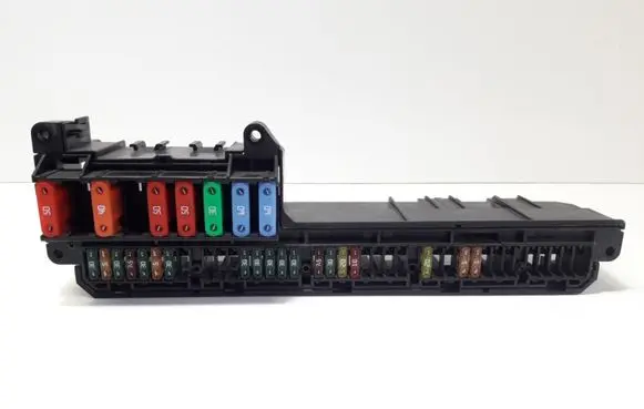 BMW 5 E60 E61 Fuse module 6957330 18917