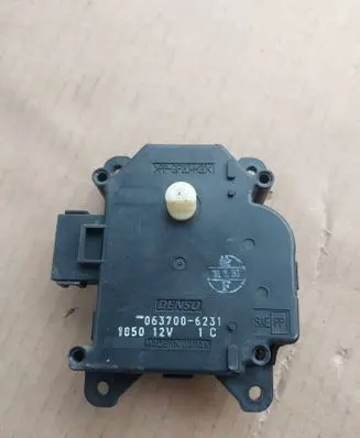 Mitsubishi Pajero Air flap motor/actuator 0637006231