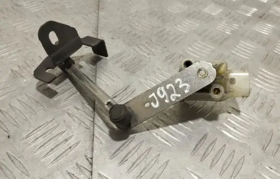 Maserati Quattroporte Headlight/headlamp level sensor 89089884