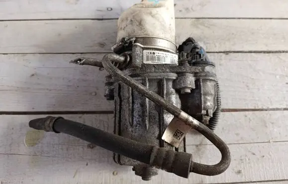 Opel Zafira B Power steering pump 13292554 08613391 7625065160