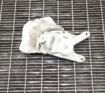 Audi A6 S6 C7 4G Engine mounting bracket 4G0199308AA