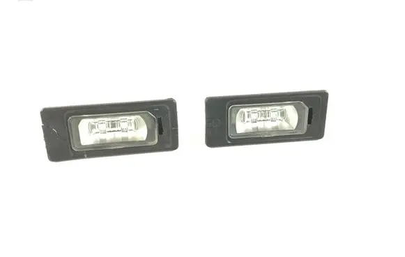 Audi A4 S4 B8 8K Number plate light E44540 15A215 880815
