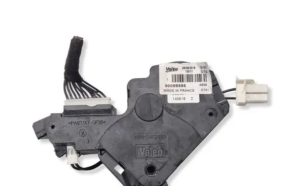 Volvo S60 Headlight part 90068986