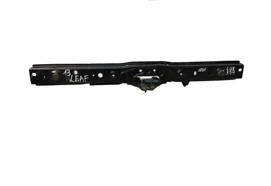 Top upper radiator support slam panel