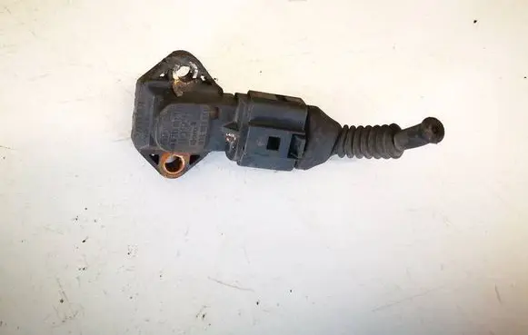 Volkswagen Bora Air pressure sensor 038906051 0281002177