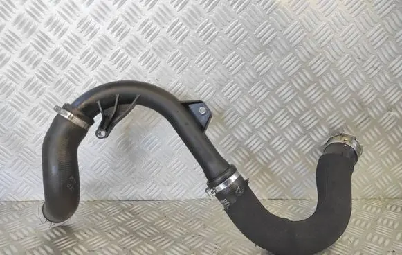 Intercooler hose/pipe