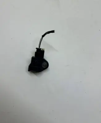 Mercedes-Benz C W205 Airbag deployment crash/impact sensor A2139051300 869108 92S9S7SS20
