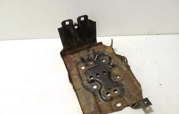 Battery tray