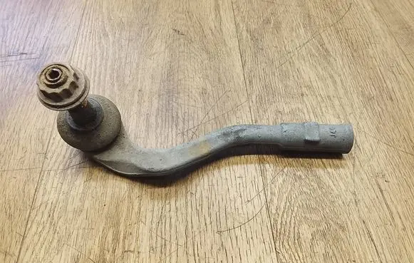 Porsche Macan (95B) Steering tie rod end 4G0423811A