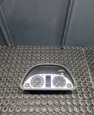 Mercedes-Benz B W245 Speedometer (instrument cluster) A1694421521 A1695405048 0263643338