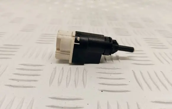 Dacia Duster Brake pedal sensor switch 253206170R