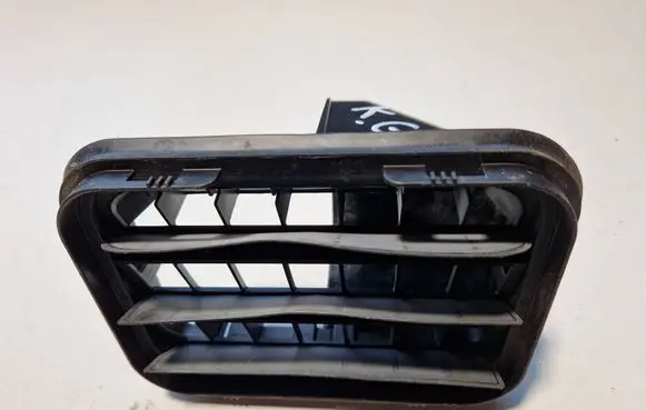 Mercedes-Benz CLA C118 X118 Quarter panel pressure vent A1778302000