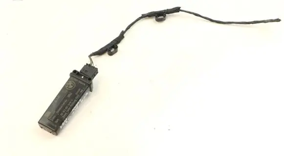 BMW 6 E63 E64 Tire pressure sensor 6771043 053320100901