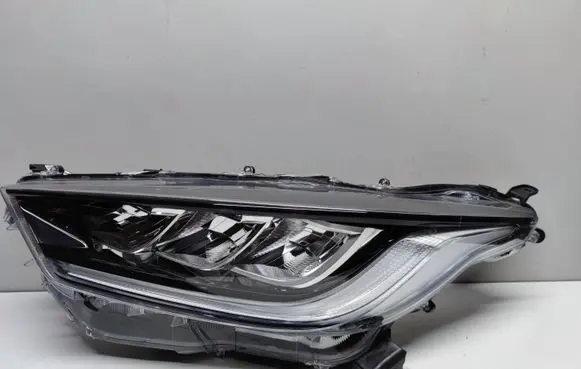 Toyota Yaris XP210 Headlight/headlamp Euk08