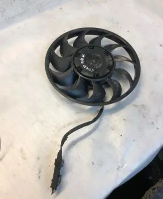 Audi A5 Sportback 8TA Electric radiator cooling fan 137398551