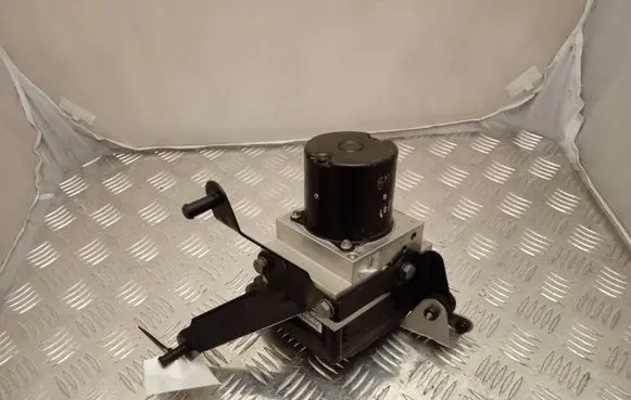 BMW 5 E60 E61 ABS Pump 34516781968 34526781970 0265250217