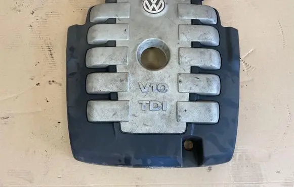 Volkswagen Touareg I Engine cover (trim) 07Z103935H
