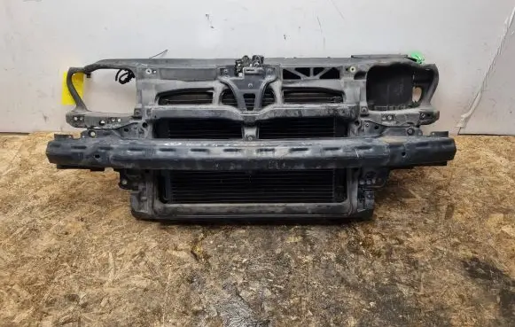 Volkswagen Golf IV Radiator support slam panel