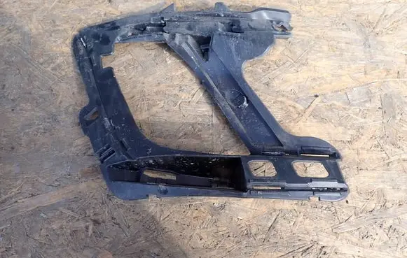 Peugeot 308 Front bumper mounting bracket 9681864280