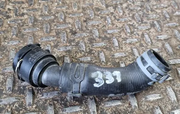 Volkswagen Arteon Engine coolant pipe/hose 5Q0122058B