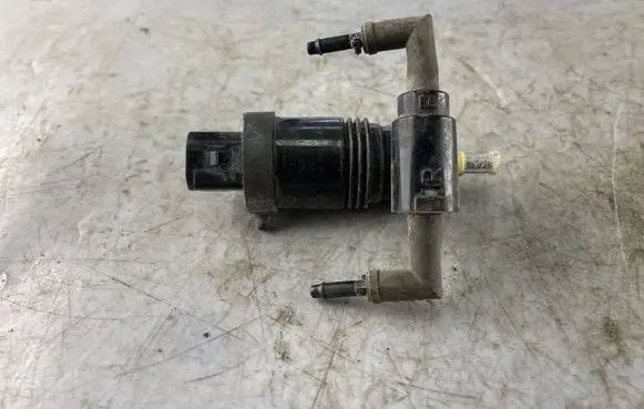 Jeep Compass Windscreen/windshield washer pump 05152075AC 0703191D