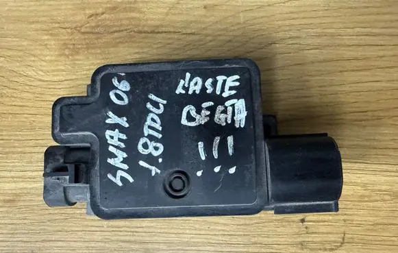 Ford Mondeo MK IV Coolant fan relay 940002904