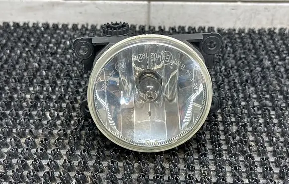 Peugeot 5008 Front fog light 9685425180