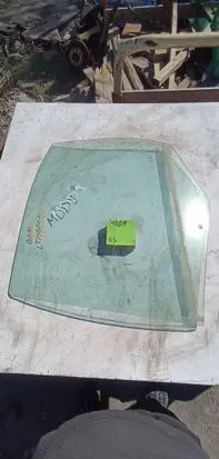 Volkswagen Bora Rear door window glass 1212123