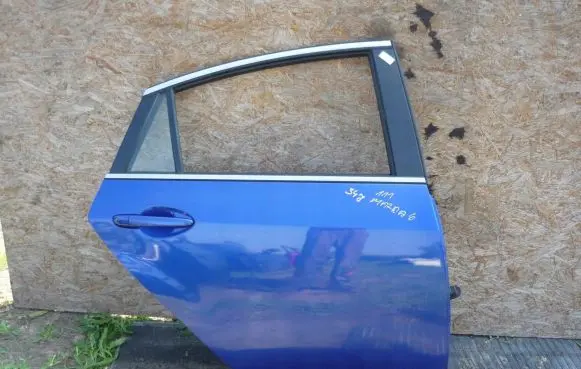 Mazda 6 Rear door