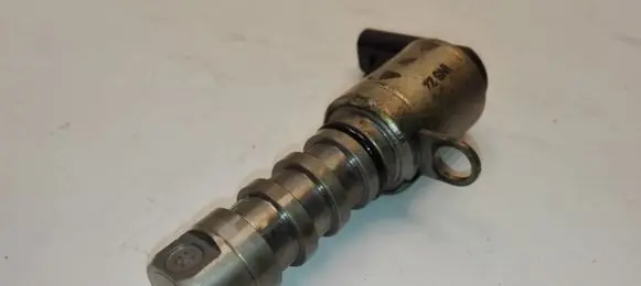 Audi A8 S8 D4 4H Camshaft vanos timing valve 06E257N