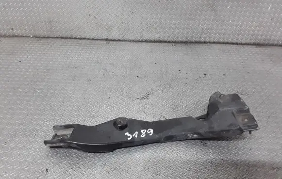 Audi A4 S4 B7 8E 8H Front bumper mounting bracket 8E0807203B