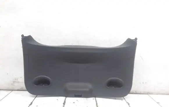 Renault Megane III Tailgate/boot lid cover trim 909020012R
