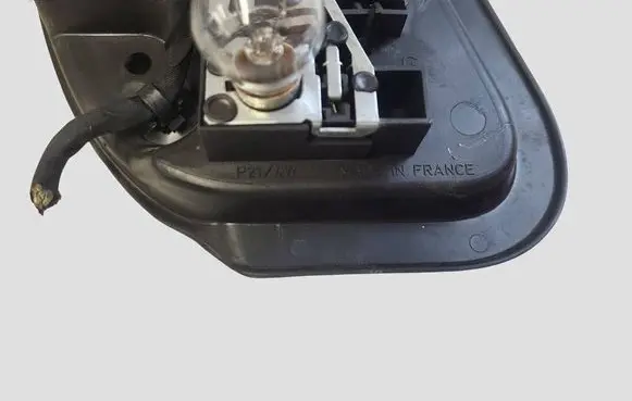 Citroen C5 Tail light bulb cover holder