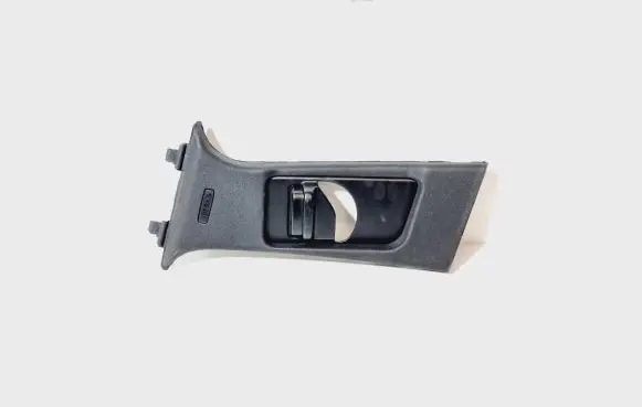 Mercedes-Benz C W204 (B) pillar trim (top) A2048600130